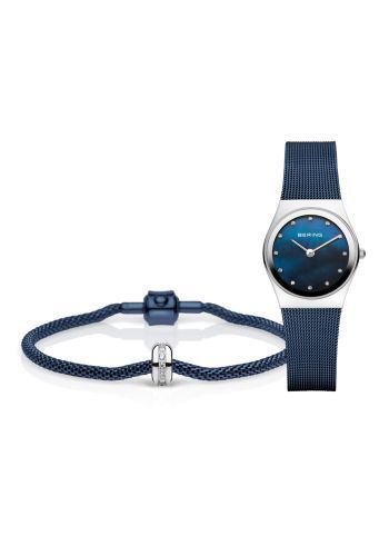 MONTRE BLEUE AVEC BIJOU